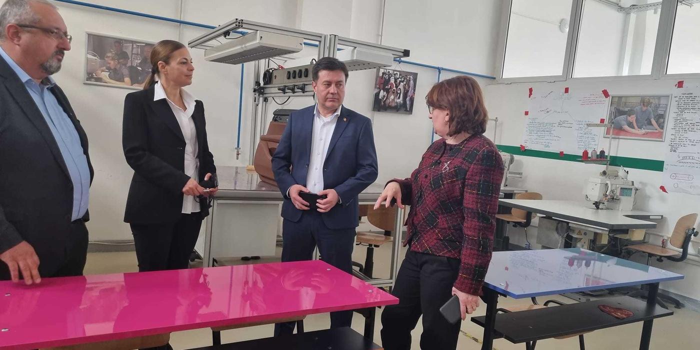 Florin Spătaru: Sprijinirea învăţământului dual este un obiectiv al mandatul meu de ministru al Economiei. Statul român trebuie să sprijine noile generaţii de elevi şi să promoveze meseriile industriale