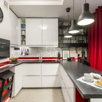 Amenajare de bucatarie in contraste de culori