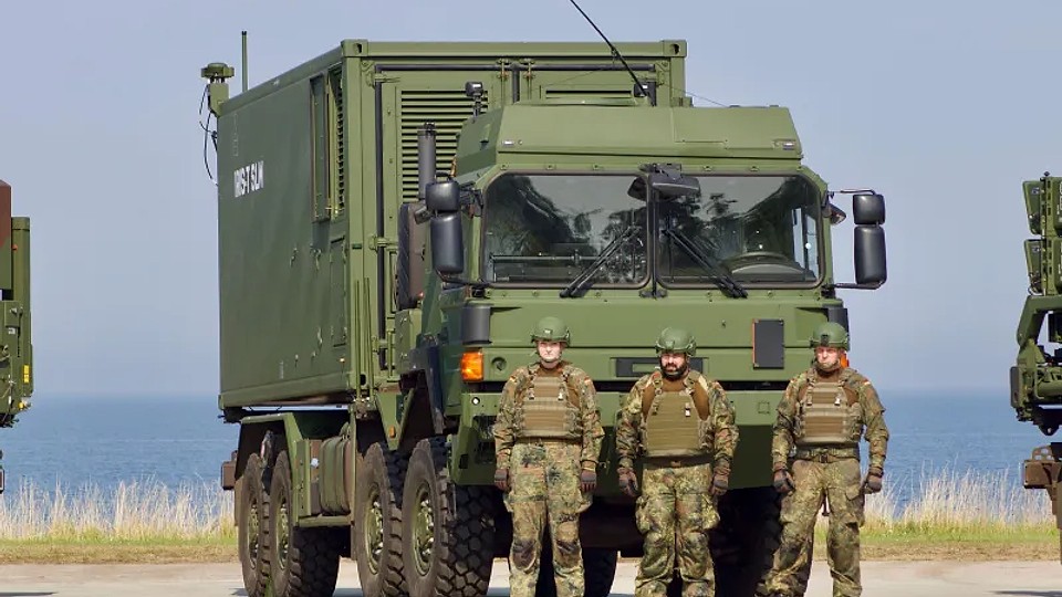 Germania transportă forțe armate ale NATO în Europa în caz de război. Rusia, gata să le distrugă
