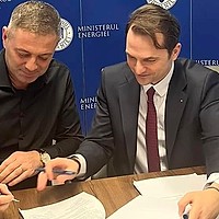 Contract semnat pentru un parc fotovoltaic de 400KW, la Scorniceşti. Primar: Vom reuși să acoperim întregul consum de energie electrică de pe raza localităţii