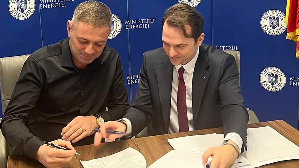 Contract semnat pentru un parc fotovoltaic de 400KW, la Scorniceşti. Primar: Vom reuși să acoperim întregul consum de energie electrică de pe raza localităţii