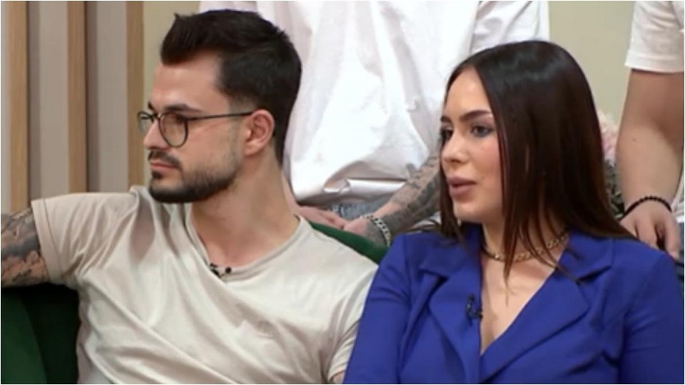Fostul iubit al Emmei a răspuns în online după ce fata a făcut dezvăluiri traumatizante despre relația lor