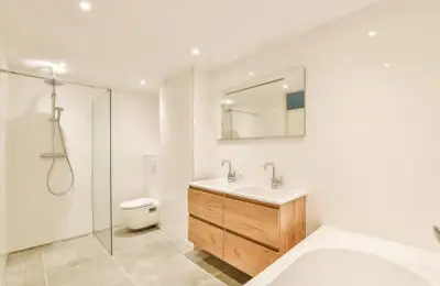 Tips for Efficient Lighting in a Bathroom Without Windows