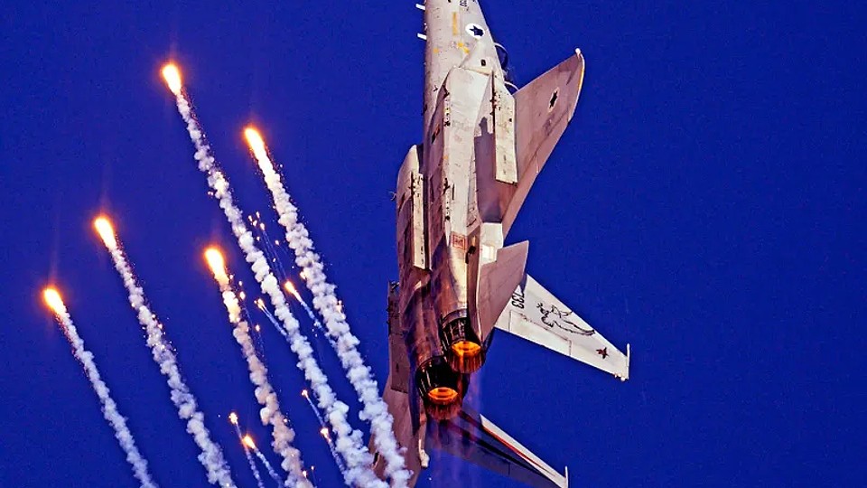 Israelul, raiduri devastatoare în Siria. Provoacă Turcia: „Nu vă vrem la granițele noastre!”