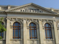 Scrisoarea unei tinere rome pentru Emil Boc: „Noi de ce nu primim nimic?” + Istoria secretă a cuvintelor rromani