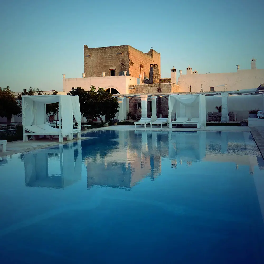 O ferma din sudul Italiei transformata intr-un boutique hotel spectaculos