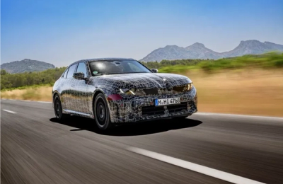 BMW M350 xDrive transformă mașinile pe benzină în dispozitive inteligente: Update gratuit Over-The-Air pentru „Drift Mode” în 2027