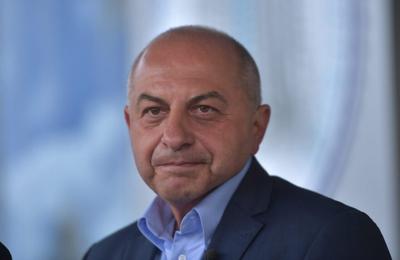 Coaliţia PSD-PNL a operat schimbarea după 13 ore de şedinţă. Cătălin Cîrstoiu a fost retras, Gabriela Firea şi Sebastian Burduja vor candida pentru Primăria Capitalei