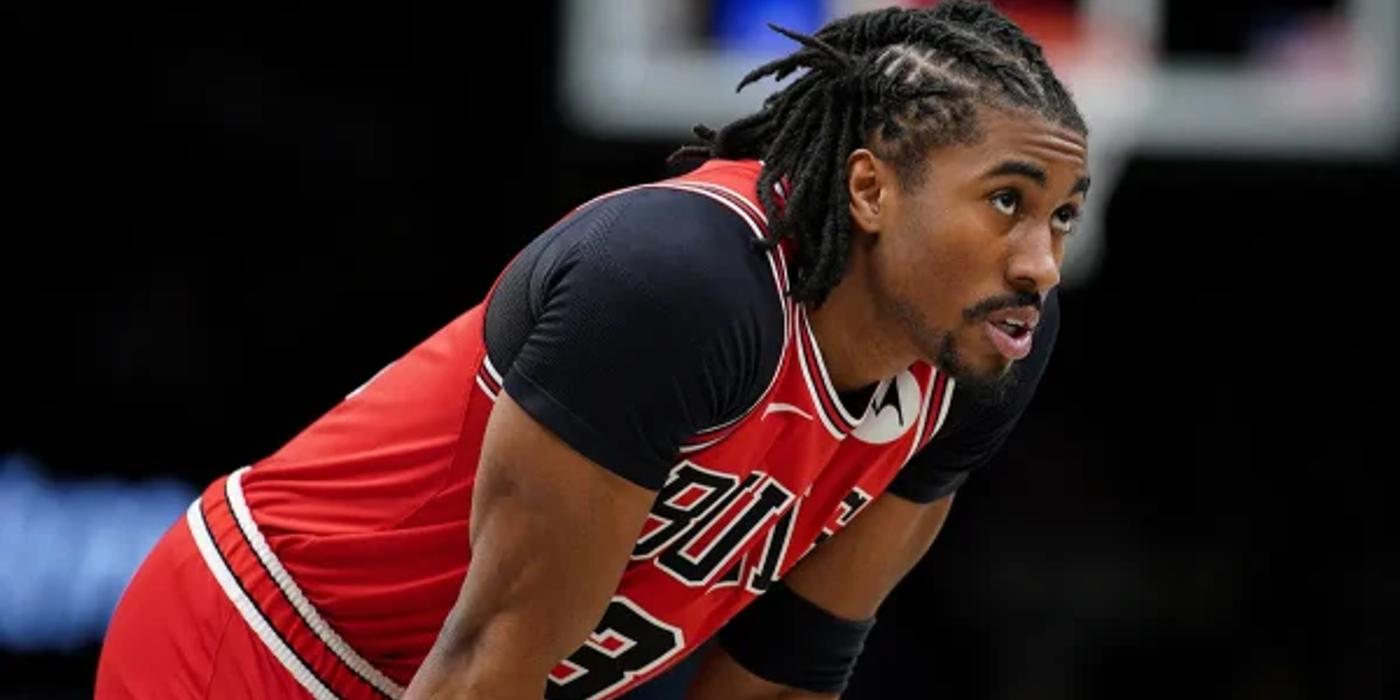 Celebra echipă Chicago Bulls (NBA) a pus pe liber un jucător care a declarat LGBT drept imoralitate