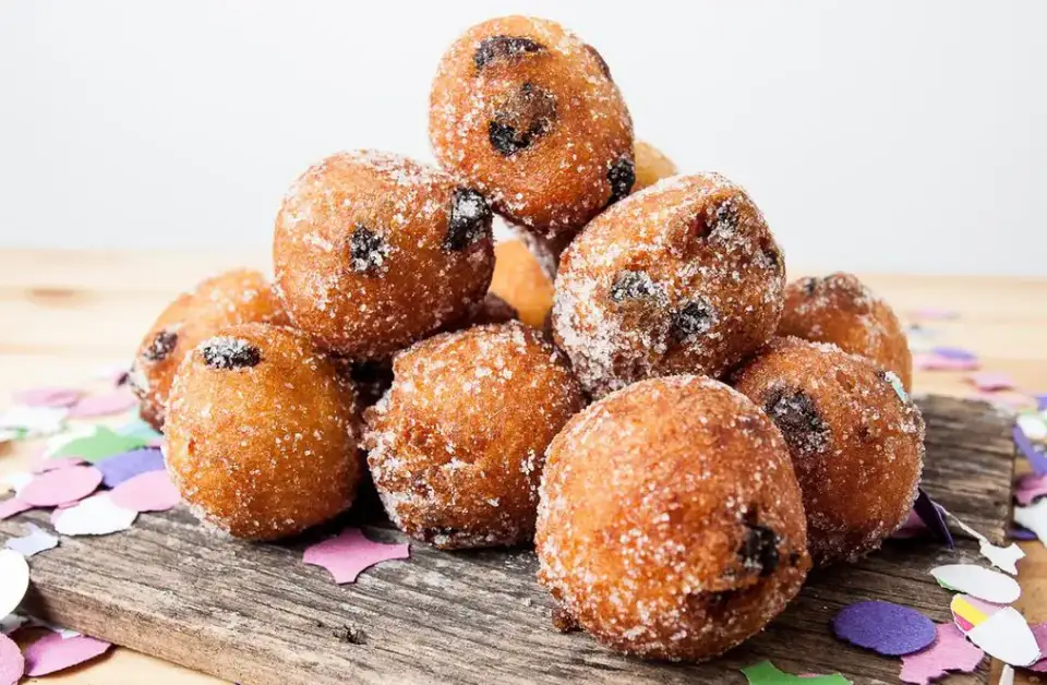 Carnival Doughnuts with Raisins