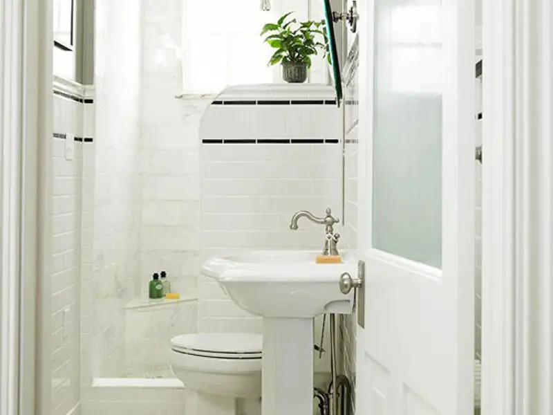 Design practic pentru o baie mica