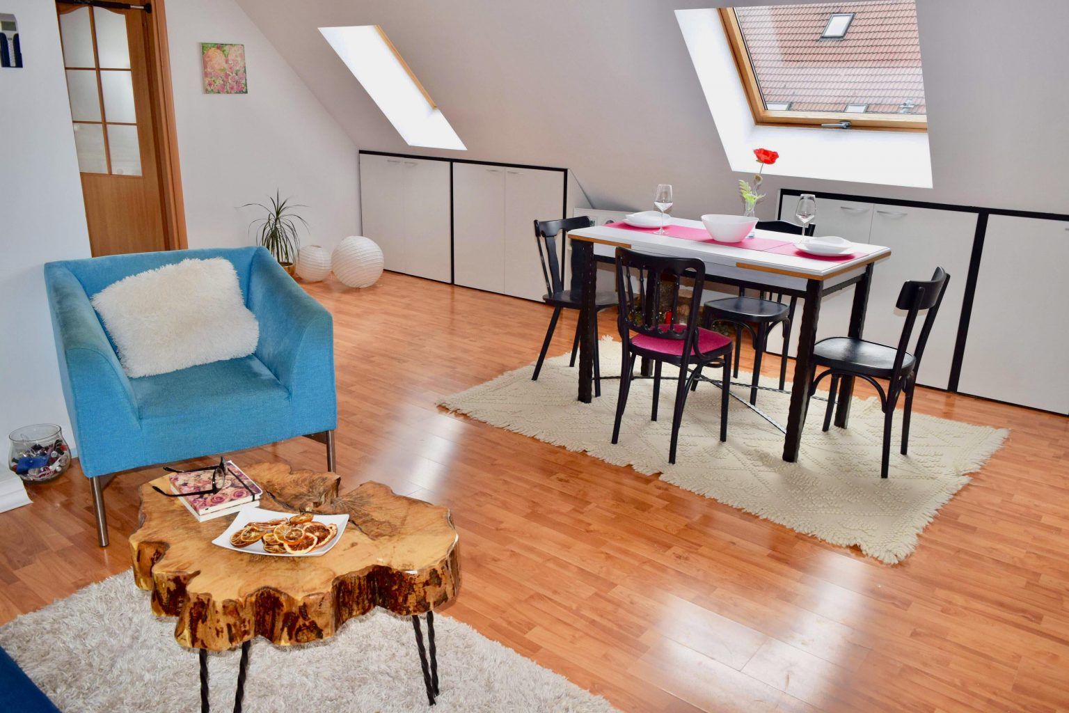 Acasa la Lucia sau cum a reusit sa amenajeze singura un apartament de 60 mp