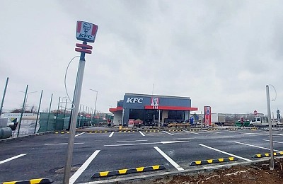 Sphera va deschide anul acesta 8 restaurante KFC, 2 Taco Bell și un Hard Rock Cafe