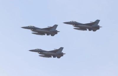 Un nou lot de trei aeronave F-16 Fighting Falcon a sosit joi, 24 octombrie, la Câmpia Turzii