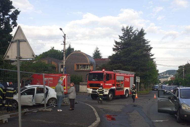 Un accident rutier a avut loc în această dimineață pe strada Alexandru Vlahuță din municipiul Cluj-Napoca