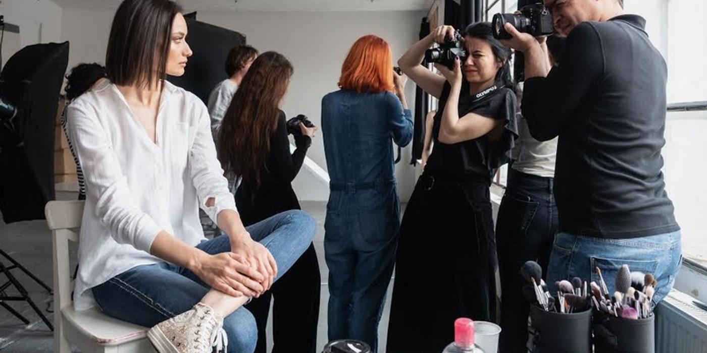 Între 21 30 mai are loc festivalul de fotografie Walk Shoot