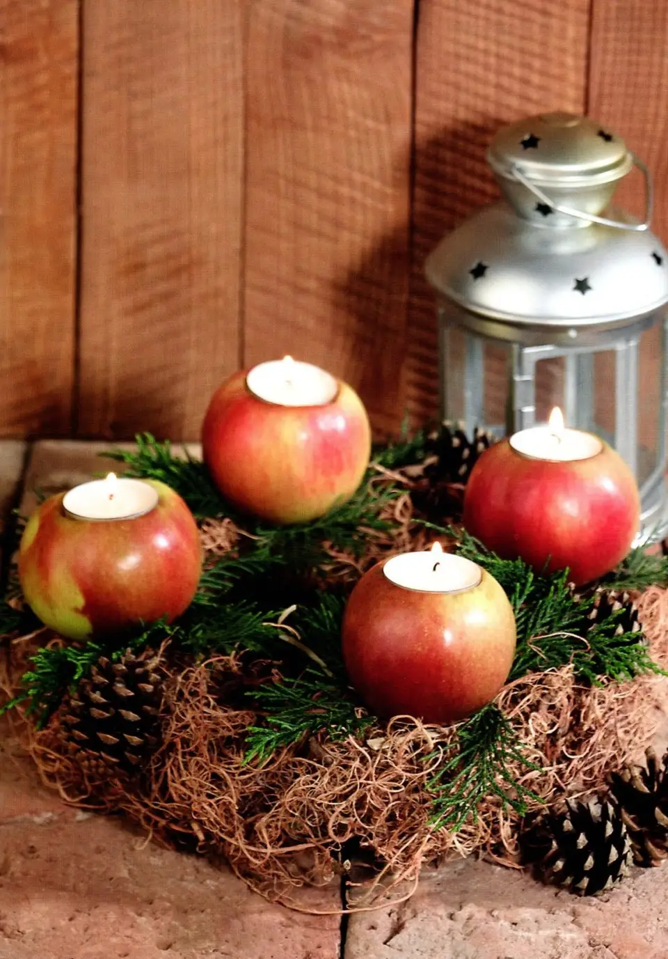 Proiect DIY de Craciun: coronita cu mere