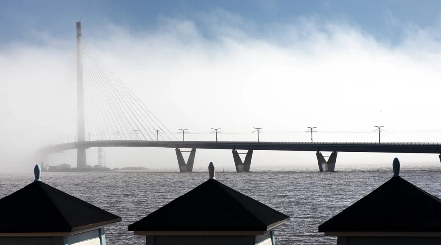 Una dintre cele mai lungi punți pietonale din lume s-a deschis recent la Helsinki