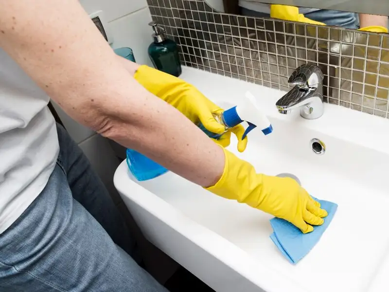 Baie sclipitoare: ghidul tău complet către o curățenie impecabilă