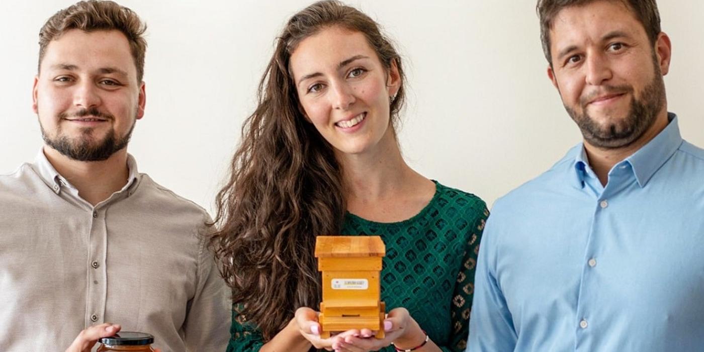 Aplicația Pollenity, care digitalizează industria apicolă, intră pe piața din România