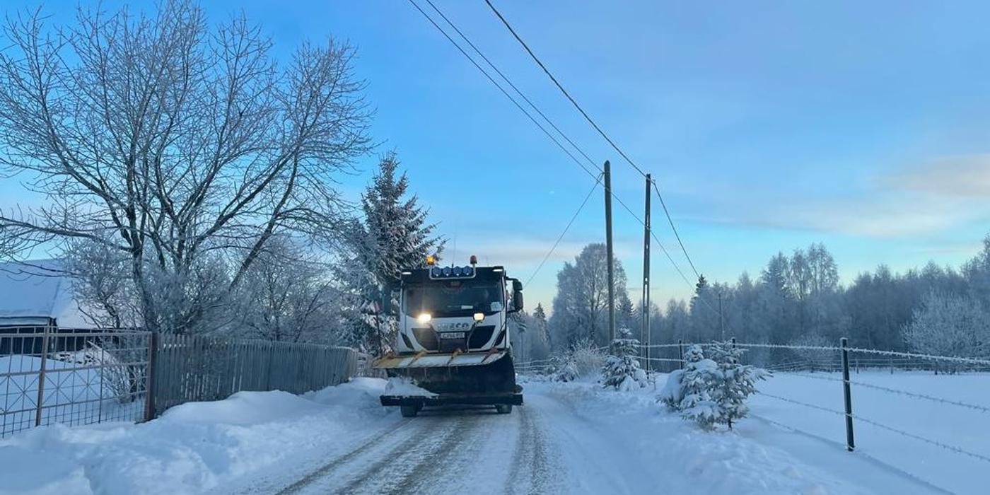 În județul Cluj nu există drumuri blocate. Pentru asigurarea unor condiții optime de circulație s-a aruncat material antiderapant și sare