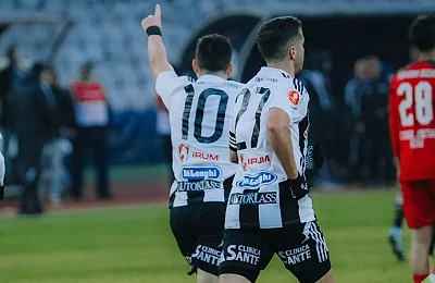 Palma lui Işfan! Universitatea Cluj revine în fotoliul de lider după două penaltiuri