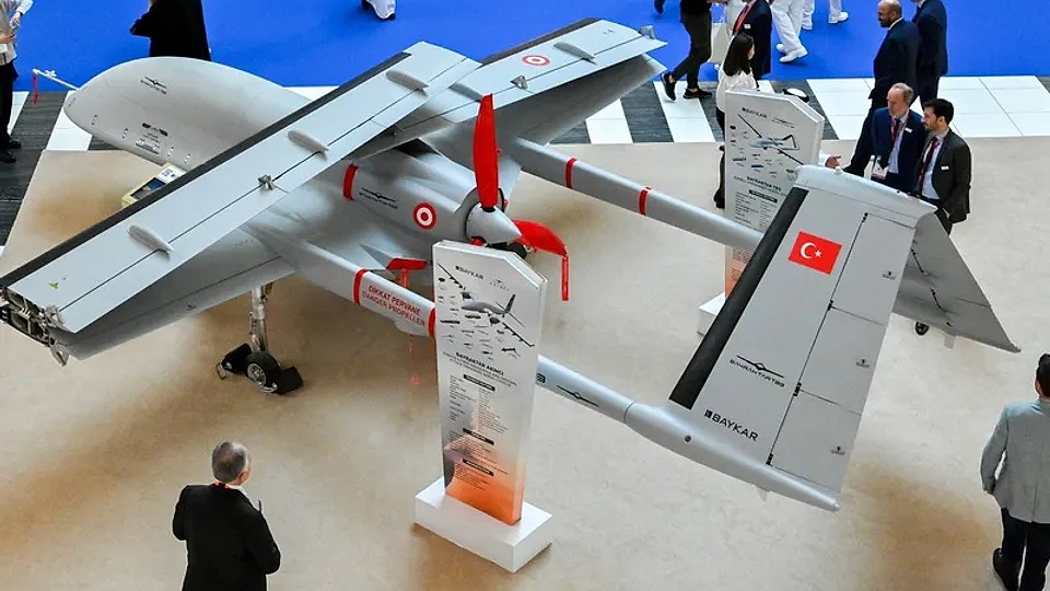 Putin, disperat. SUA nu mai dau Ucrainei HIMARS, dar Turcia trimite teribilele drone Bayraktar