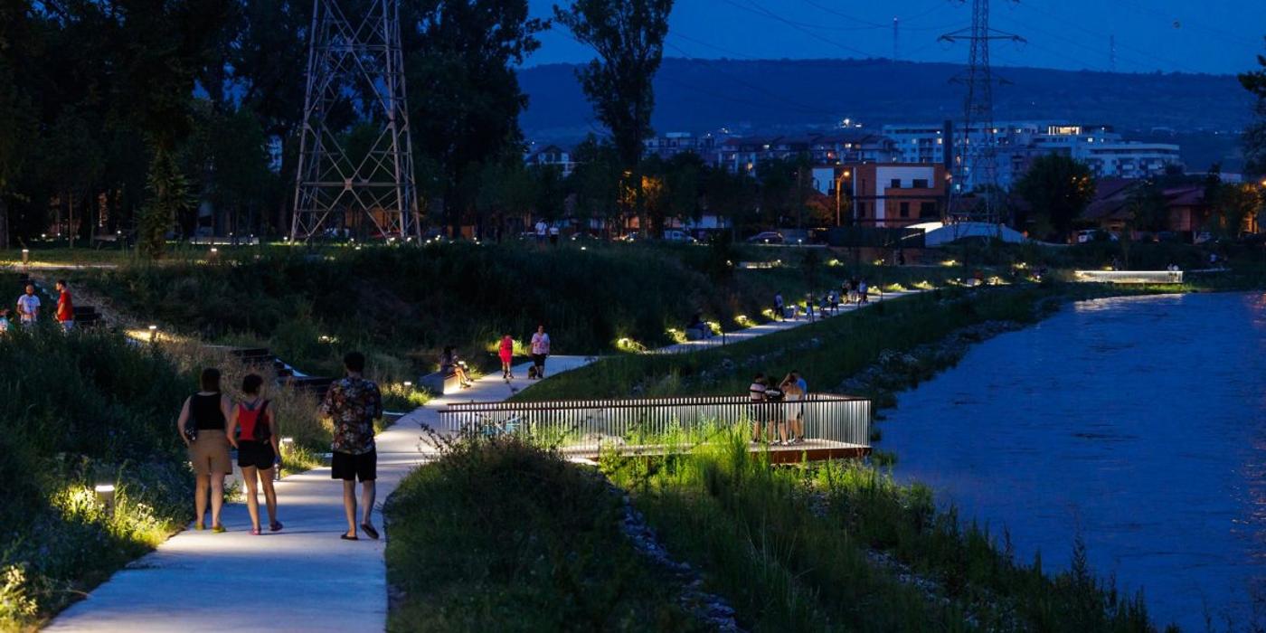 Parcul Armătura, amenajat pe o suprafață de 3,25 hectare a fost redeschis pentru cetățeni