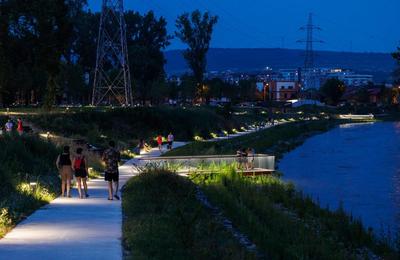 Parcul Armătura, amenajat pe o suprafață de 3,25 hectare a fost redeschis pentru cetățeni