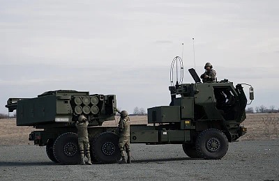 Himars-urile românești, complet operaționale. Ce se întâmplă cu restul armamentului luat din SUA?