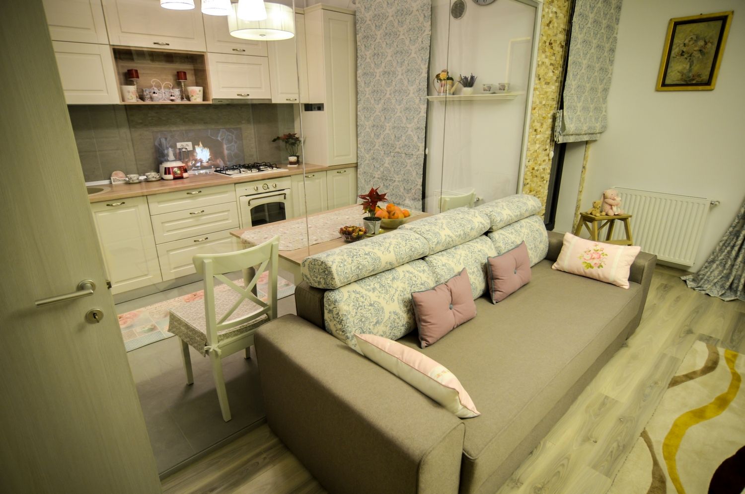 Amenajarea cocheta a unei garsoniere din Bucuresti