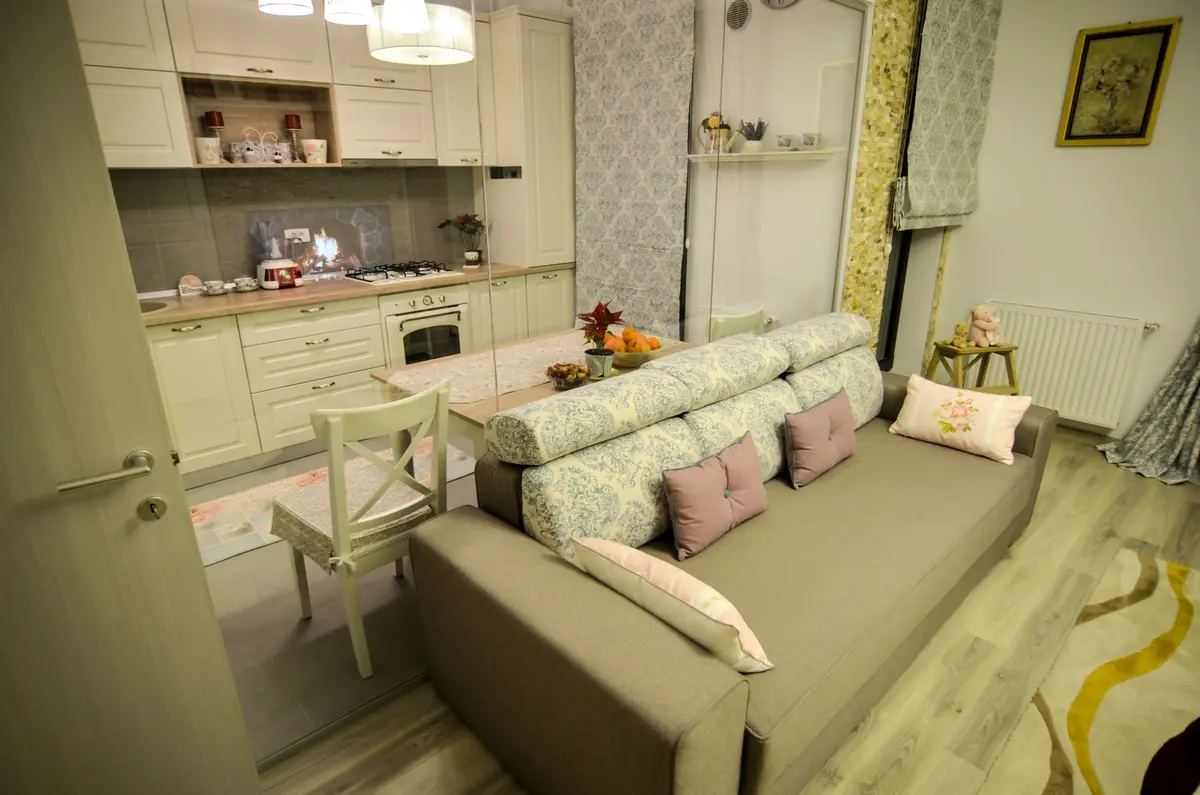 Amenajarea cocheta a unei garsoniere din Bucuresti