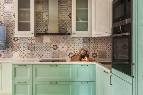 Amenajare primavaratica pentru apartamentul unei familii cu 4 membri