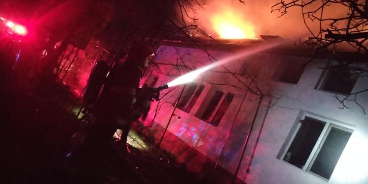 Un incendiu a izbucnit aseară la o anexă gospodărească situată pe strada Spicului din Cluj-Napoca
