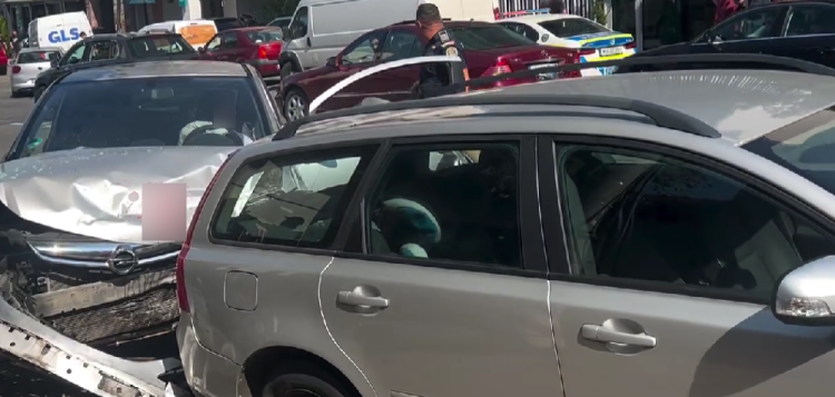 Accident rutier, în această după-amiază, în zona Pieței Cipariu din Cluj-Napoca