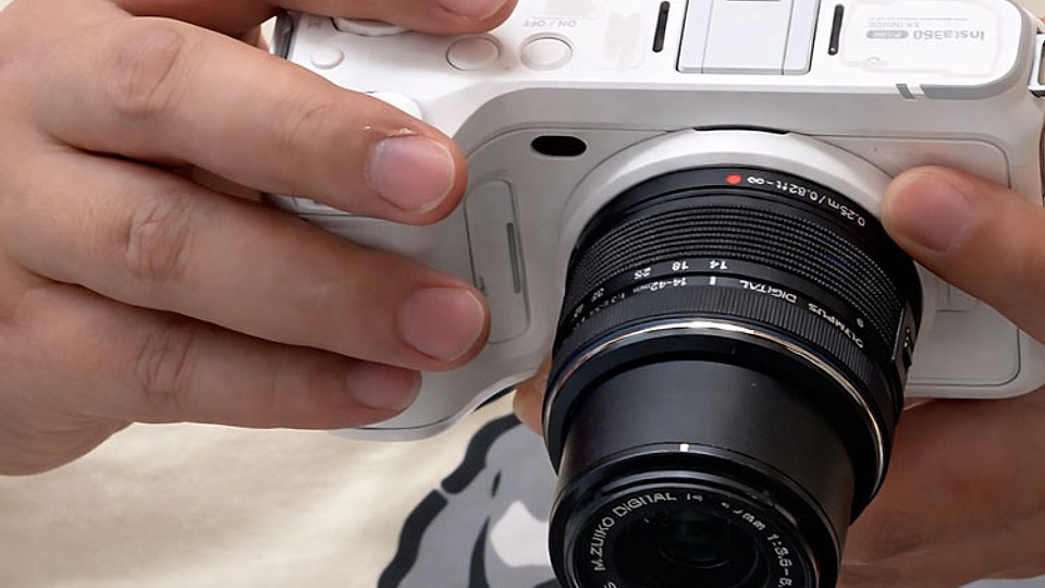 Camera Mirrorless Insta360: Primele fotografii practice, specificații speculate și data de lansare estimată