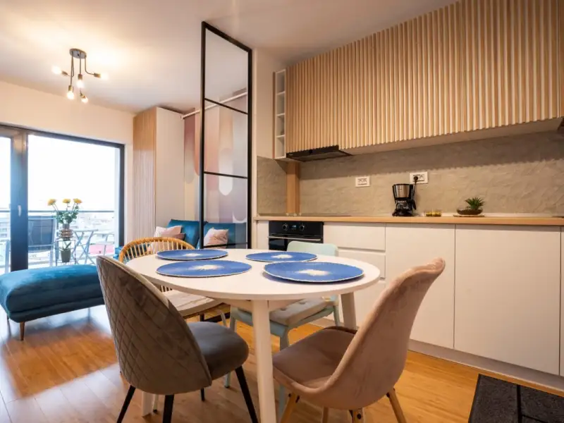 Studio de 38mp amenajat cochet in culori pline de viata