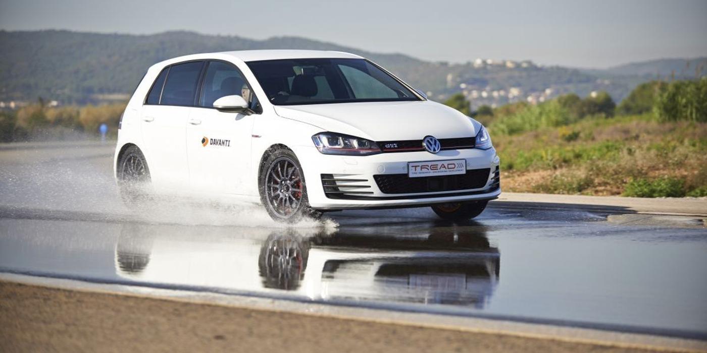 Cum îți afectează vremea de afară presiunea în anvelope?