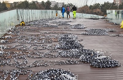Peste un milion de luminițe de Crăciun se aprind în Sectorul 6, odată cu deschiderea West Side Christmas Market 2025