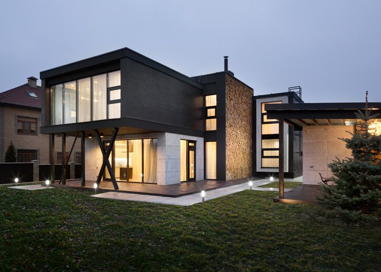 O casa cu un design futurist din Ucraina