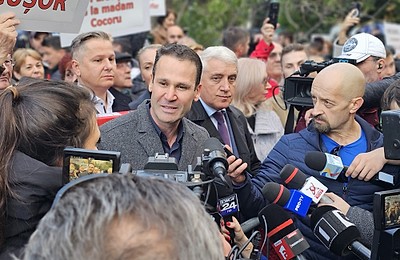Protest anunțat în Parcul IOR împotriva lui Robert Negoiță, bucureștenii din Sectorul 3 se mobilizează