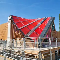 Casa capsula solara primeste energie de la un generator futuristic