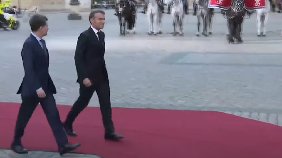 Francezii s-au săturat până peste cap de Emmanuel Macron: 70% dintre cetățeni vor demisia președintelui. Doar 20% mai doresc numirea unui nou premier