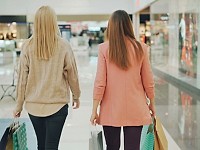 Gratis, bonus sau reducere? Ce tip de ofertă ne atrage cel mai repede atenția