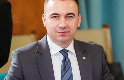 Bogdan Ivan, întrebat dacă funcţionarii publici îşi vor pierde slujbele, după introducerea digitalizării: Oamenii buni nu vor fi înlocuiţi de noile tehnologii