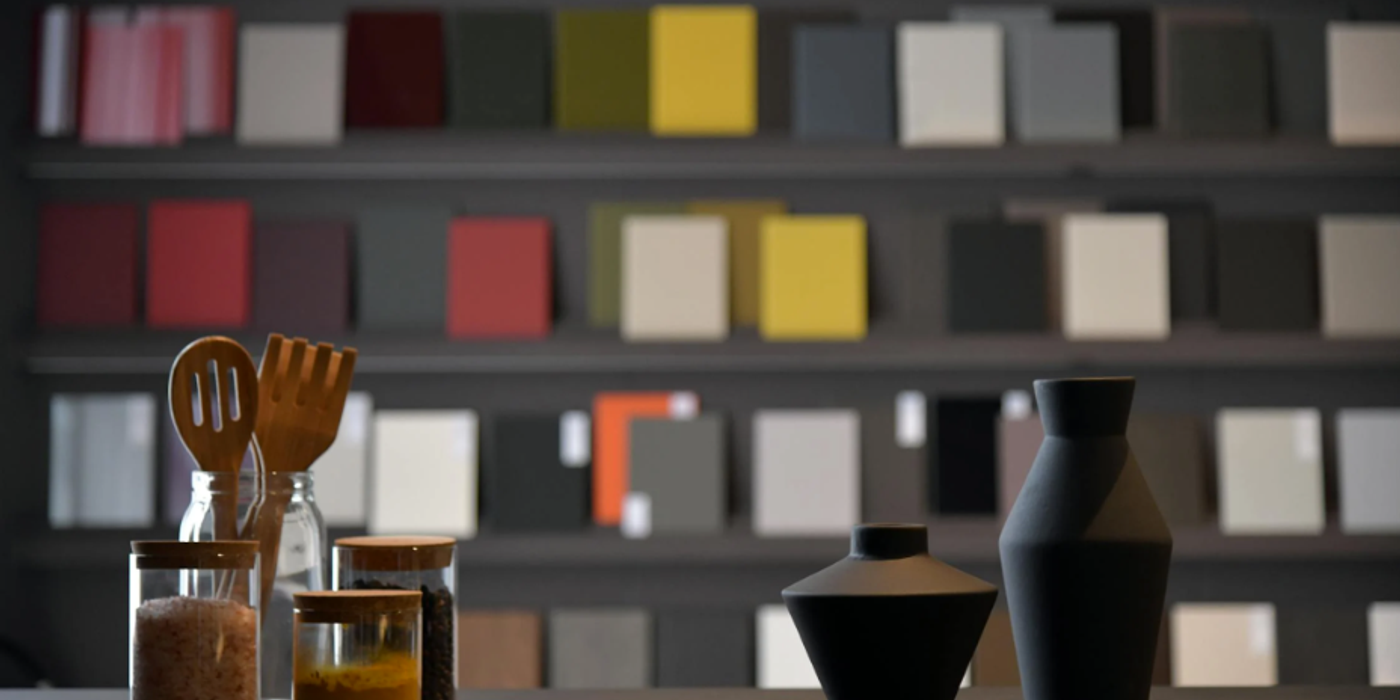 Plăcile ceramice reciclate: Un element cheie în designul eco-friendly