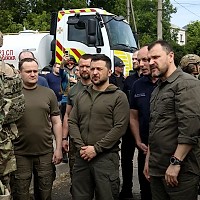 În Ucraina, „începe să se simtă iz de campanie prezidenţială”. Cât de puternic mai este Zelenski după trei ani de război