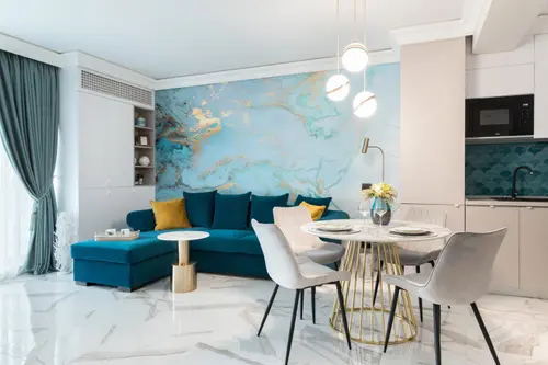 Accente de culoare la malul mării amenajarea unui apartament de vacanta de 42 mp