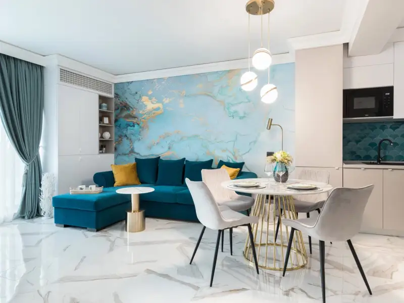 Accente de culoare la malul mării amenajarea unui apartament de vacanta de 42 mp