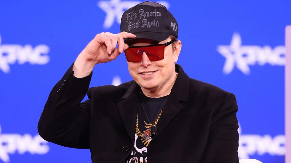 Elon Musk a donat milioane de dolari aliaţilor republicani chiar înainte de a-şi anunţa propriul partid și în toiul conflictului acerb cu Donald Trump